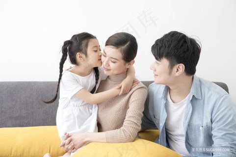 商务男士 小男孩 小女孩 幸福家庭 温馨家庭 全家福 一家三口 温馨