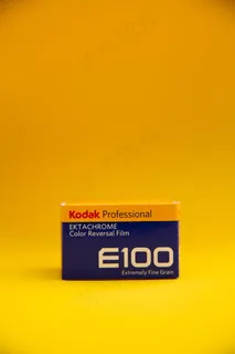 柯达胶卷黄色背景图片