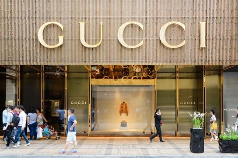 GUCCI门头展示效果