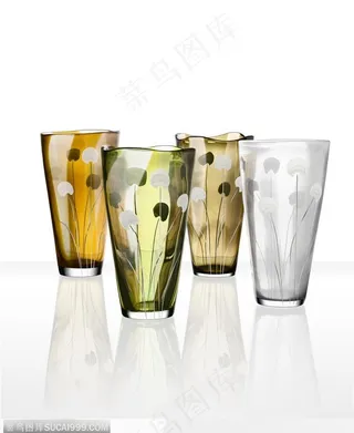 玻璃艺术-漂亮的玻璃杯