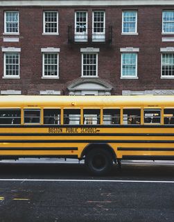 黄色公交车图片