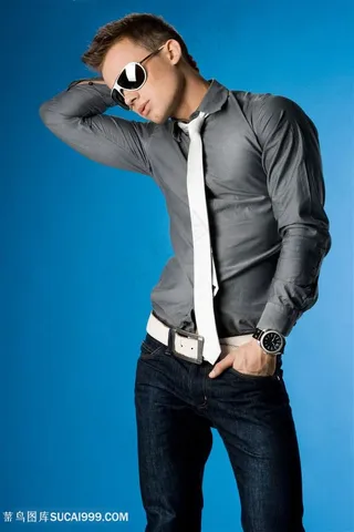 平头衬衫墨镜帅哥图片