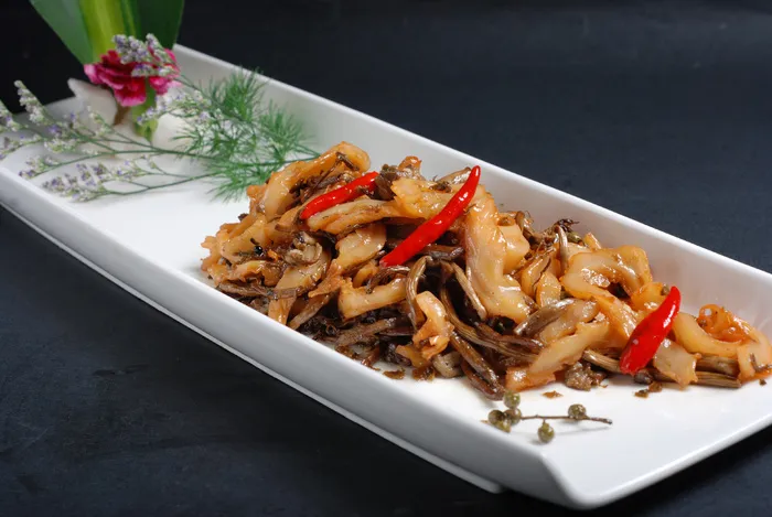 XCXC0304茶菇烧鹿筋