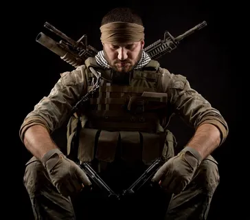 军事系列 - 沉默的军人