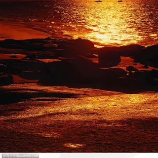 迷人霞光-金灿灿的湖面霞光