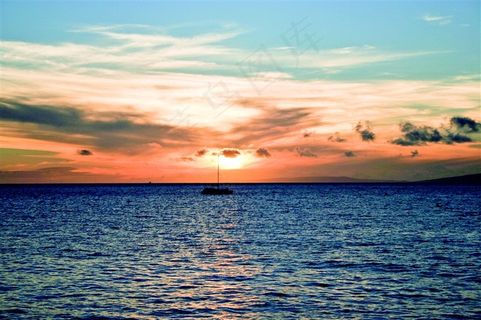 波光粼粼的海洋