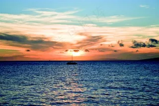 波光粼粼的海洋