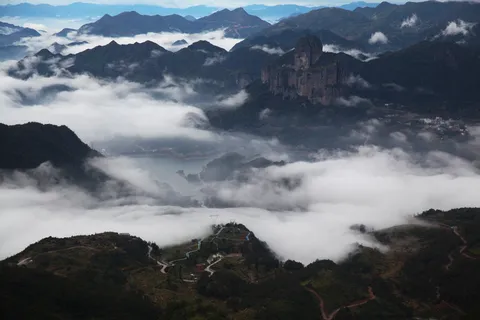 云海自然风景云层山顶景观