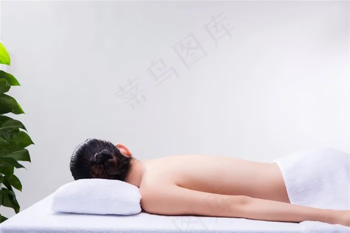 SPA按摩养生的性感美女图片