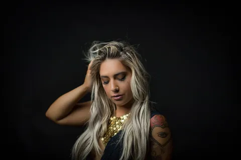 纹身美女漂亮头像图片