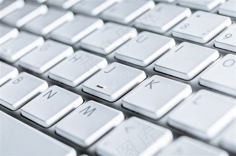 白色键盘特写高清图片