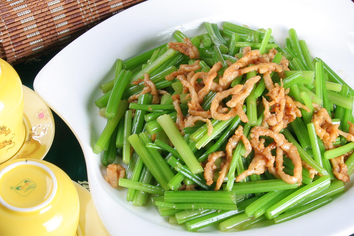 肉炒香芹