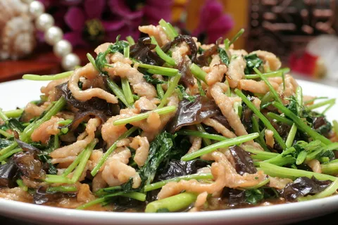 香菜肉丝炒木耳 (3)