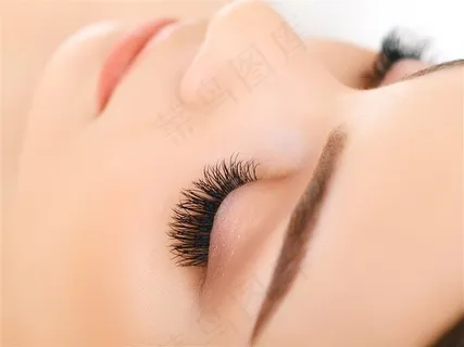 眉毛美容的美女大图 眉毛美容的美女大图