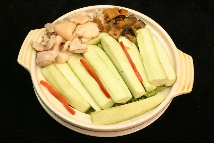 2652咸鱼鸡粒茄子煲