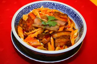  海南山猪焖天目笋 