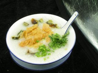 皮蛋瘦肉粥