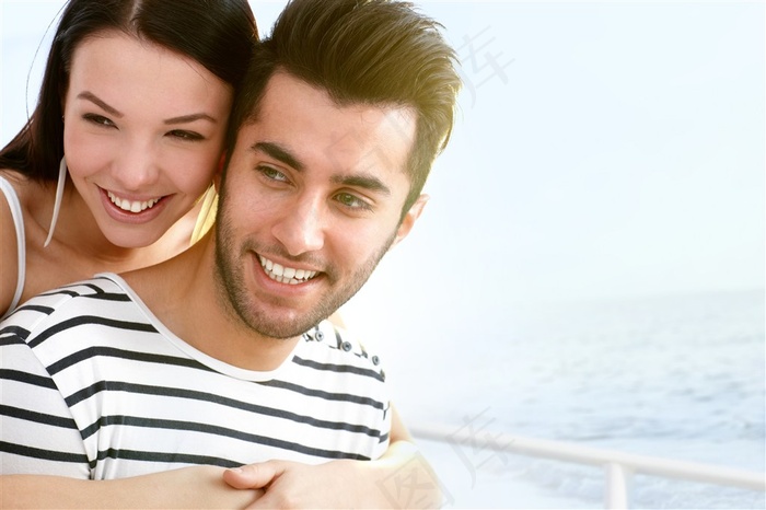 浪漫甜蜜的情侣高清图片