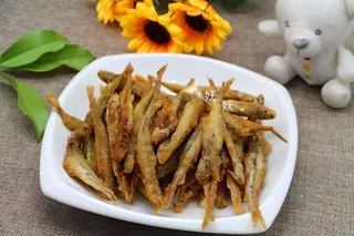 干炸小贡鱼新疆菜实拍高清图