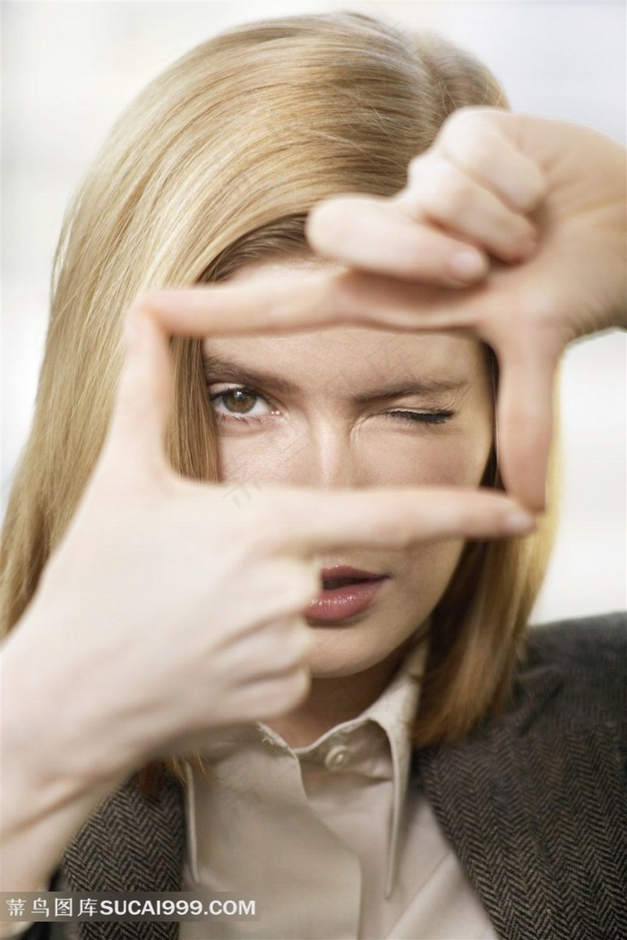 欧美美女手势图片