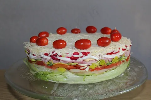 沙拉蛋糕图片