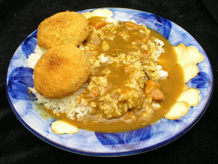 土豆饼咖喱饭