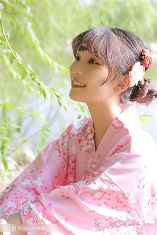 户外高清和服美女图片