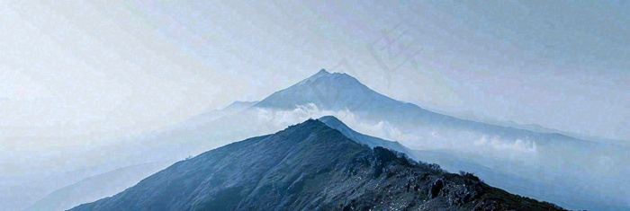 高山云层冰山雪山云雾意境，自然风景摄影图(1904x640)