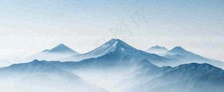 雪山山脉云层云端意境冰山，自然风景冬天蓝天白云摄影图