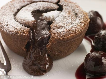 甜品店广告素材 巧克力夹心威风蛋糕