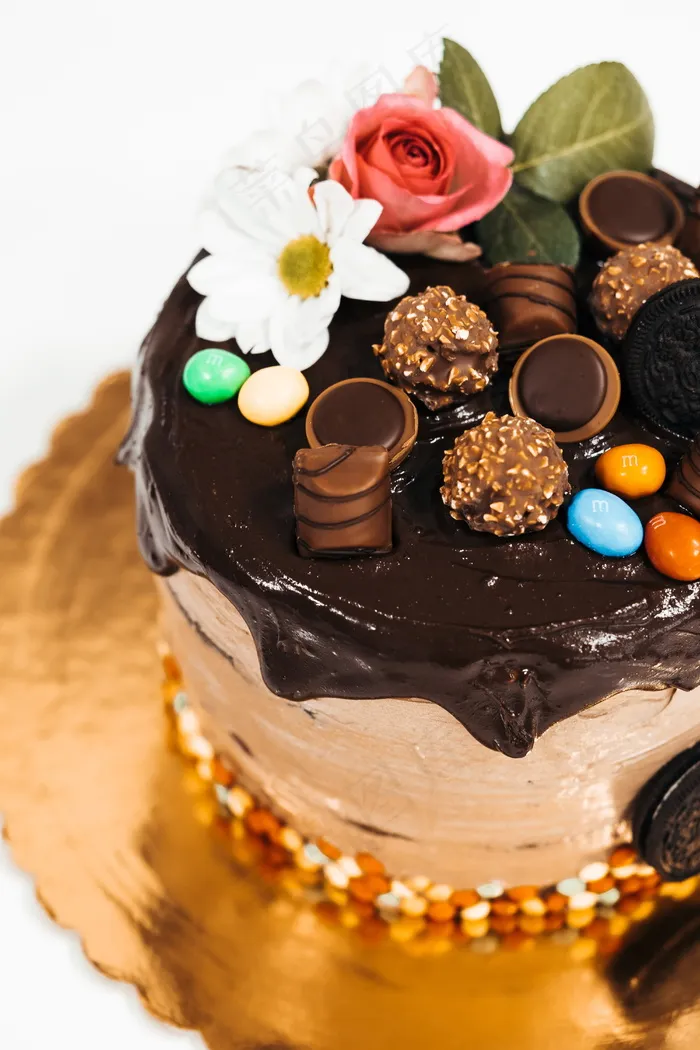 鲜花巧克力蛋糕图片