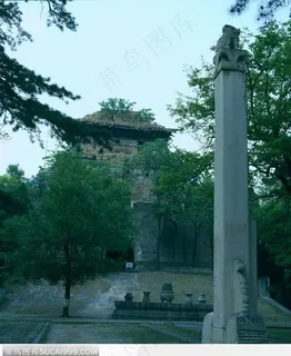 明十三陵-精美的石柱