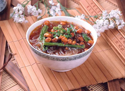 美味酸辣粉 美味酸辣粉