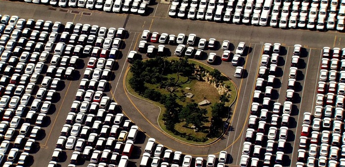 供停放车辆使用的场地