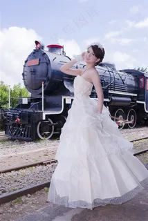 白色婚纱漂亮的新娘美女婷怡写真图片