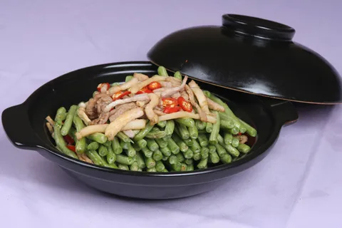 豆角肉丝煲