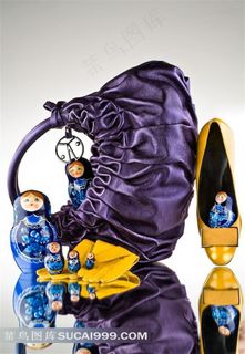 女士包包和皮鞋图片素材