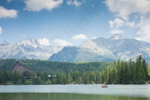 高山湖泊风光图片 高山湖泊风光图片