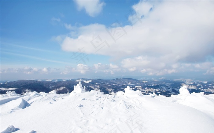 长版雪山背景