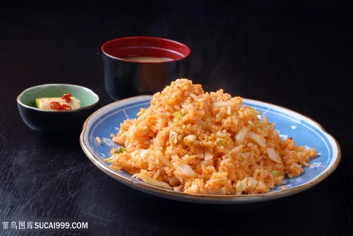中华美食泡菜炒饭实拍摄影图