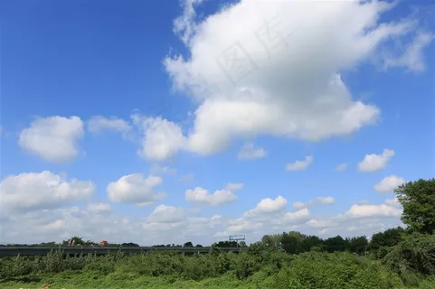 好看的蓝天白云素材图片