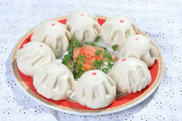 豆沙蛋黄包