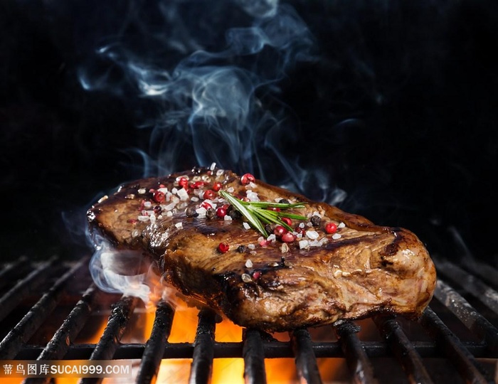 美味的烤牛排高清图