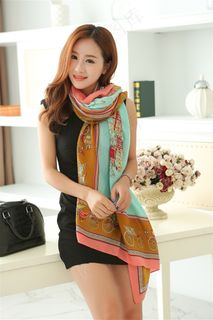 室内丝巾女模特精美大图