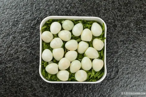 高清火锅鹌鹑蛋美食图片 高清火锅鹌鹑蛋美食图片
