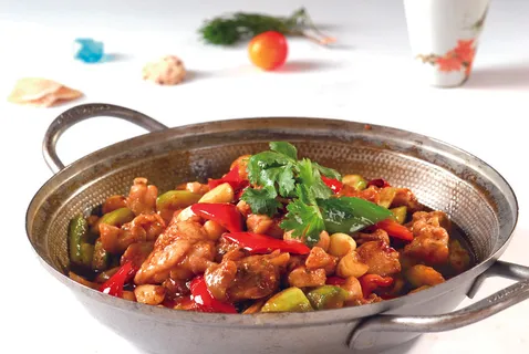 干锅美食焖锅湘菜麻辣香辣纸锅干锅牛蛙