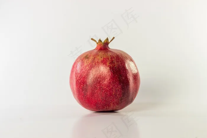 一颗红石榴图片