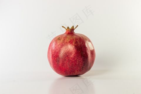 一颗红石榴图片
