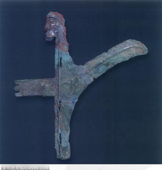 传统兵器-长满铜锈的矛