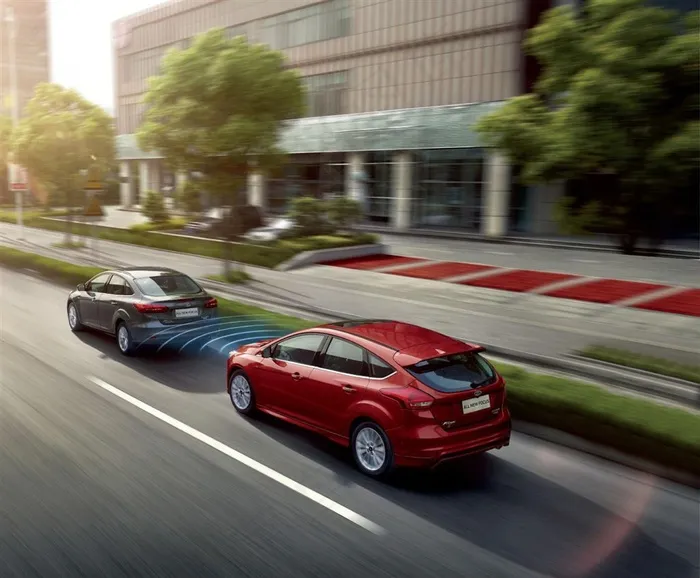 全新福特汽车雷达探测图